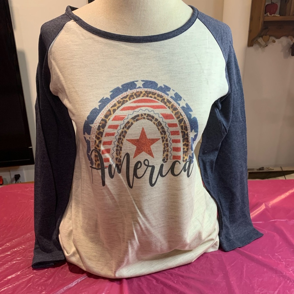 Raglan tee